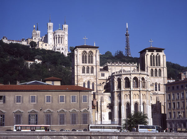 In the foreground is the Saint-Jean Cathedral and on the hill, to the left, is the Basilica Notre-Dame de Fourvière and on the right the Tour métallique de Fourvière.