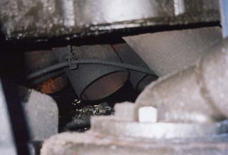 The base of the oil pan on R711