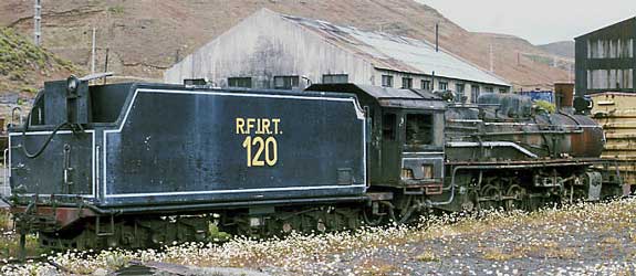 RFIRT 2-10-2 120 stored at Rio Turbio. January 23 2004
