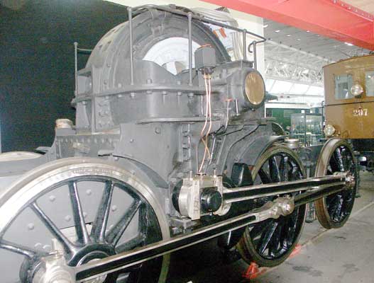 This is the engine unit Bern Lötschberg Simplon Ce 6/6 121 built in 1910. October 4 2003